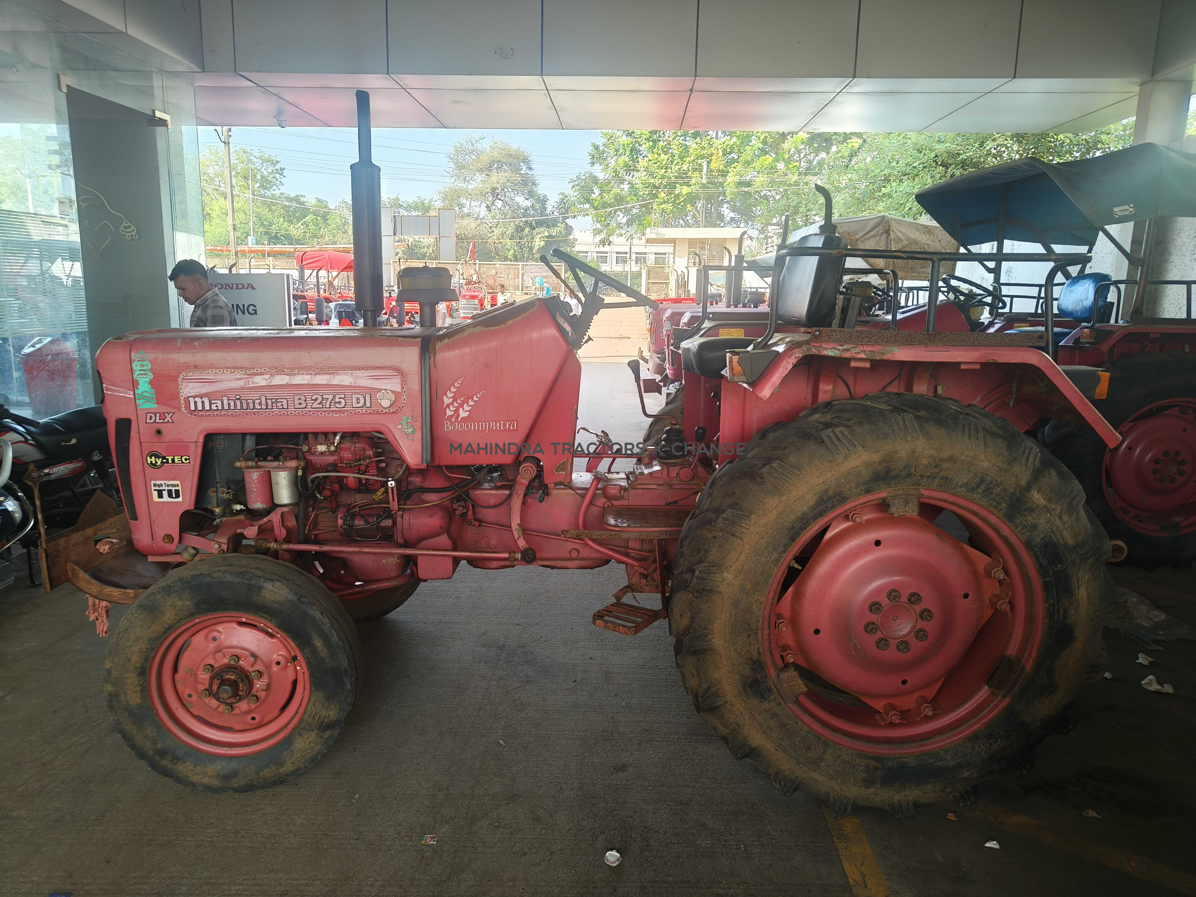 2012 Mahindra 275 DI-2
