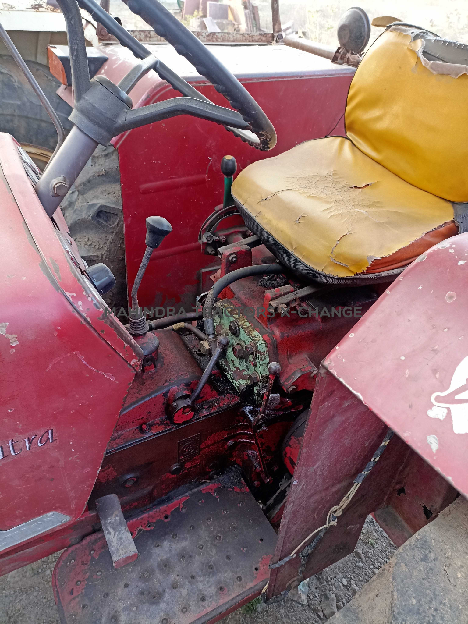 2000 Mahindra 475 DI-4