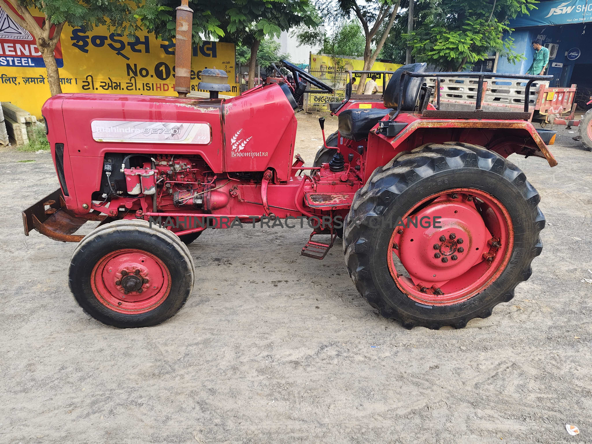2015 Mahindra 275 DI TU-2