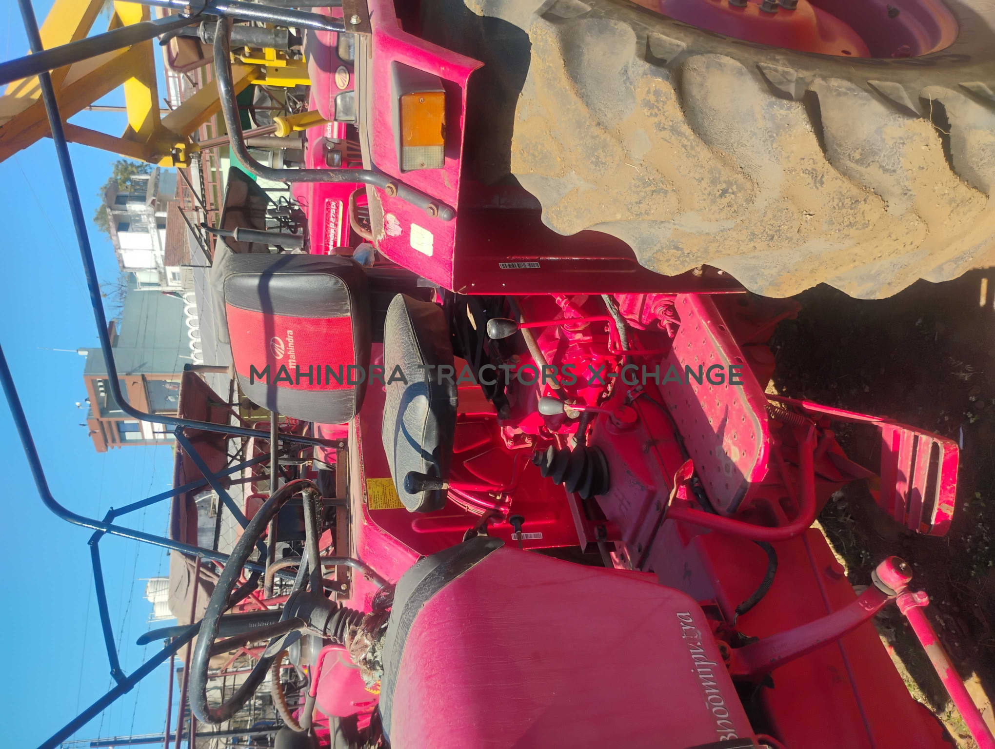 2015 Mahindra 275 DI-4