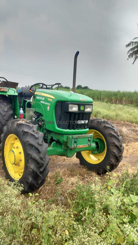 2020 John deere 235-2