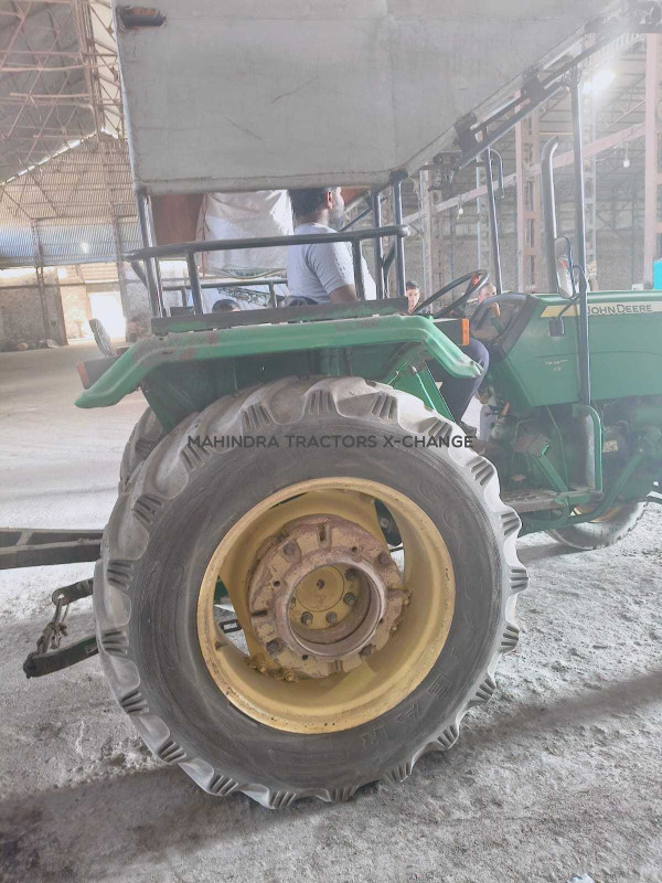 2017 John deere 5050 D-4