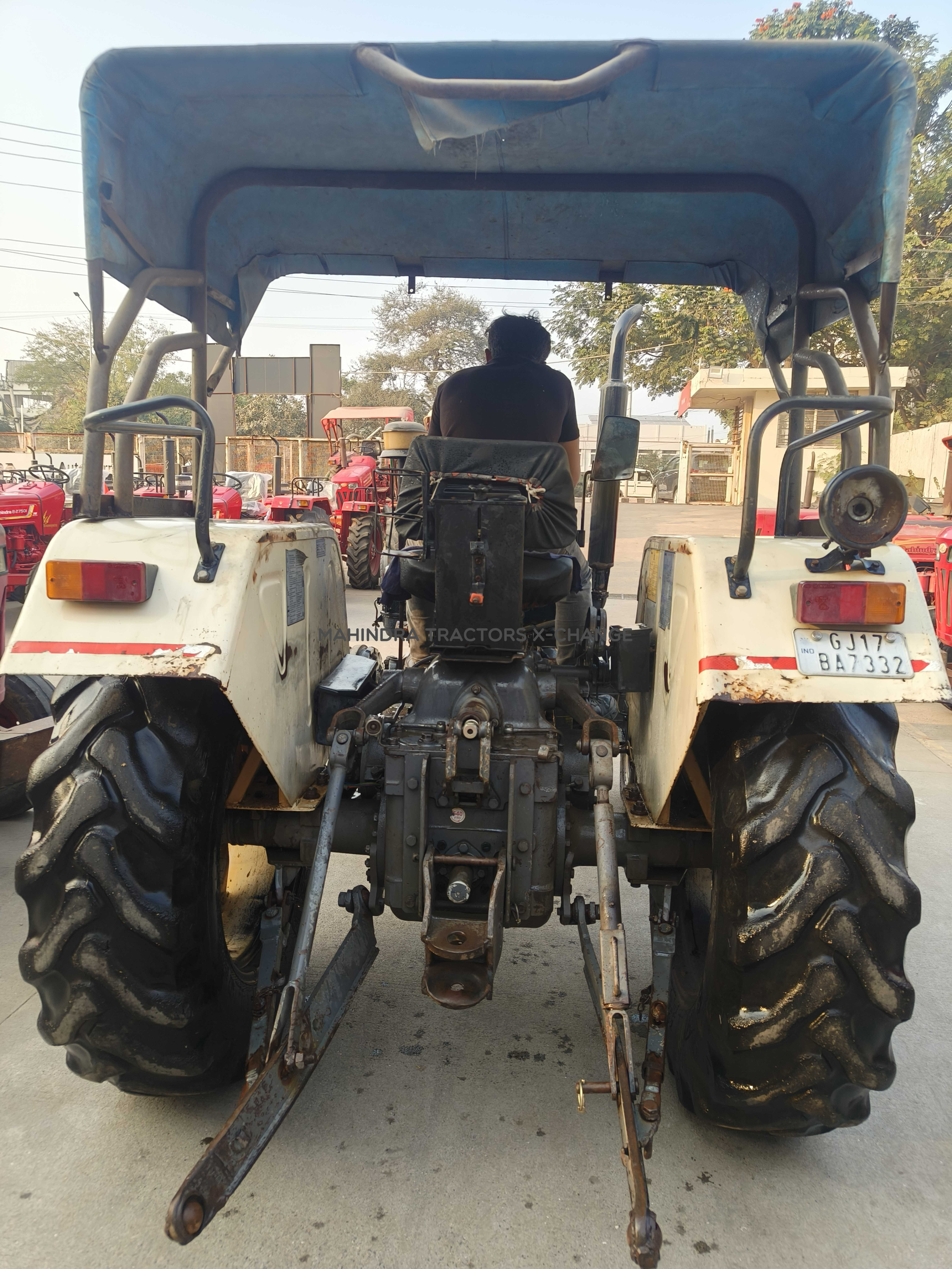 2017 Swaraj 834 XM-4