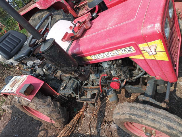 2016 Mahindra 215 Yuvraj-4