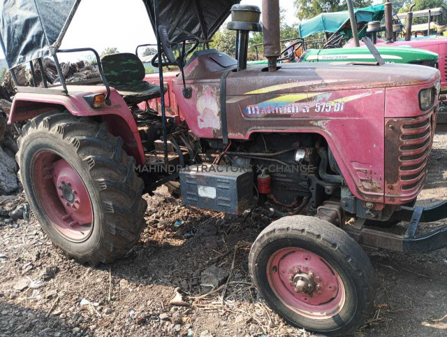 2010 Mahindra 575 DI-4