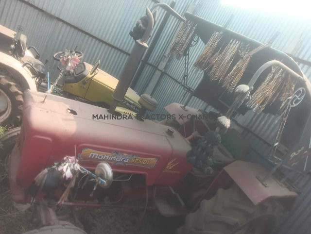 1990 Mahindra 575 DI BP-3
