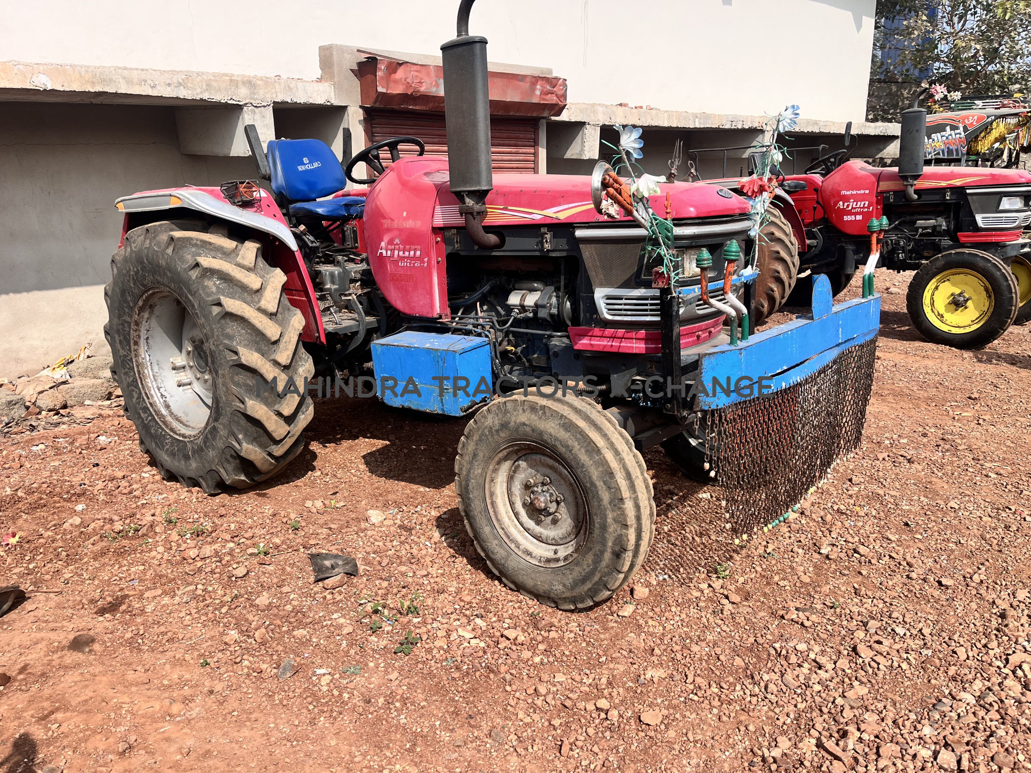 2013 Mahindra 555 ARJUN-4