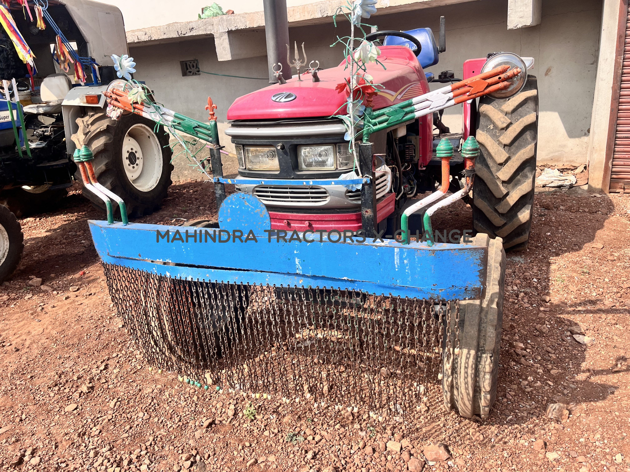 2013 Mahindra 555 ARJUN-3