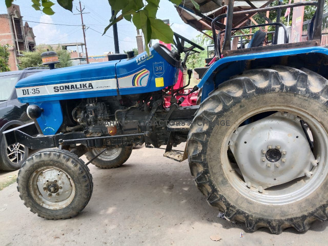 2021 Sonalika Son 35-4