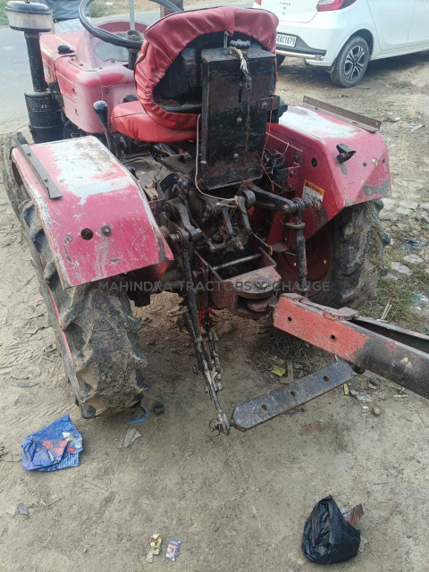 2016 Mahindra 215 Yuvraj-3