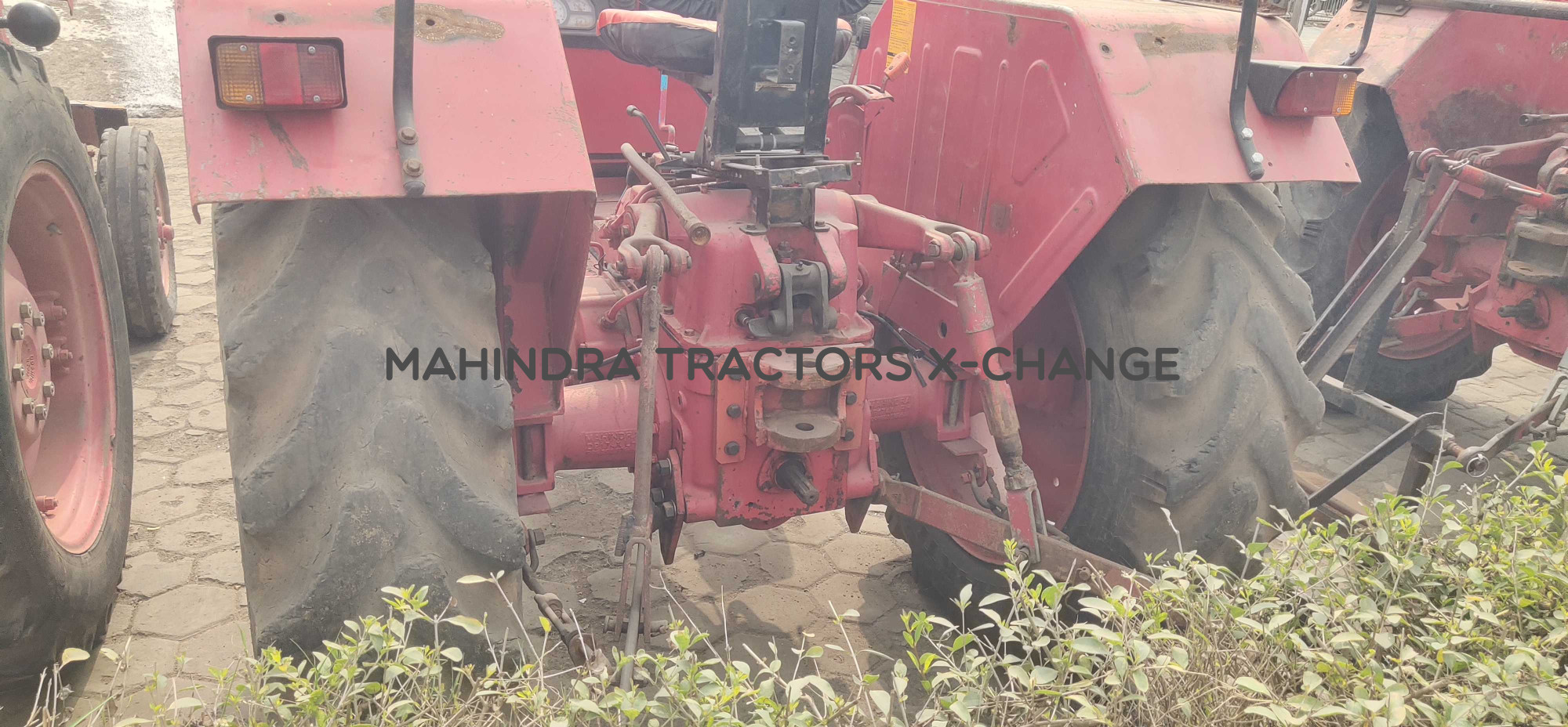 2015 Mahindra 275 DI-4