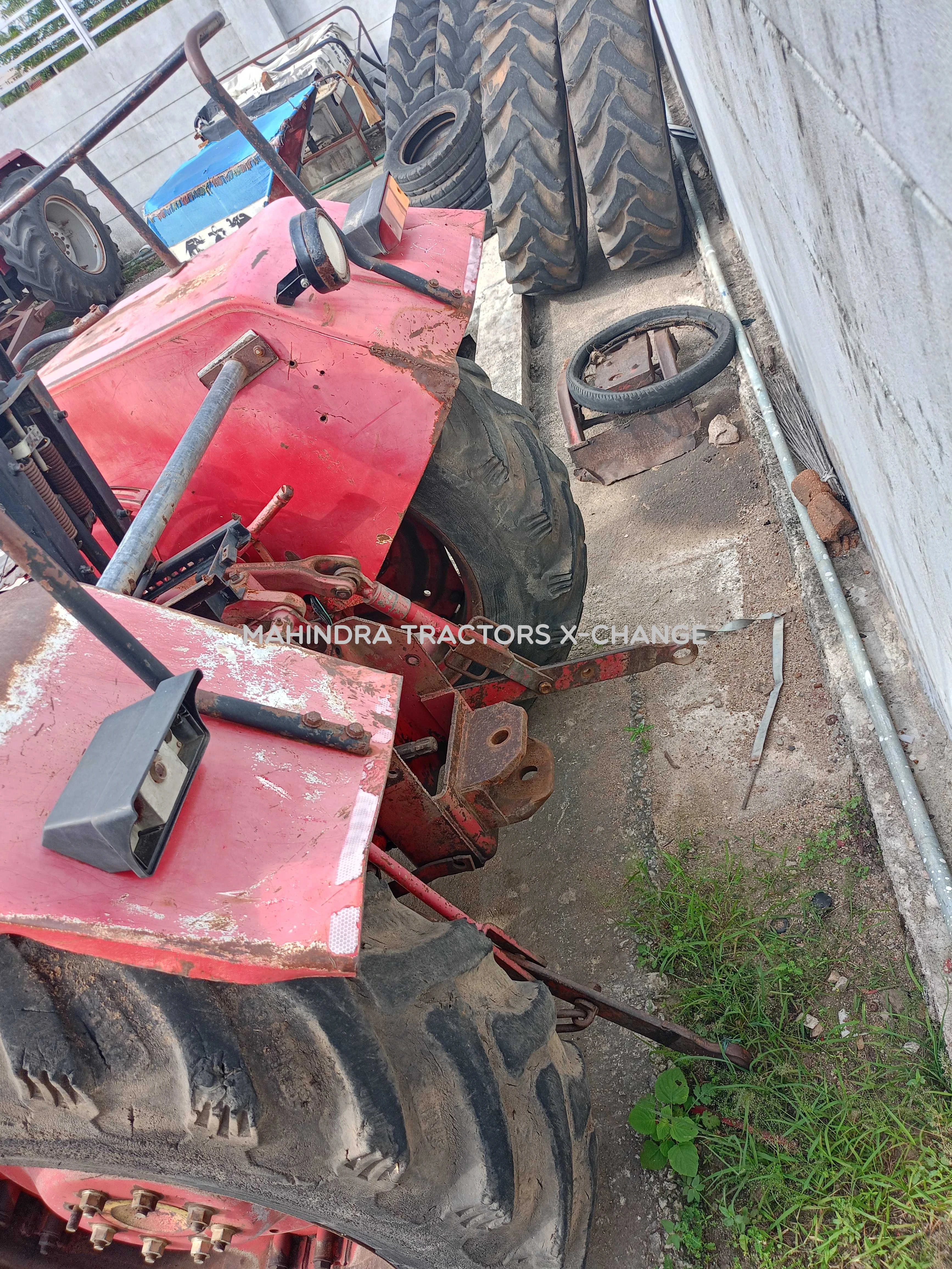 2010 Mahindra 475 DI-4