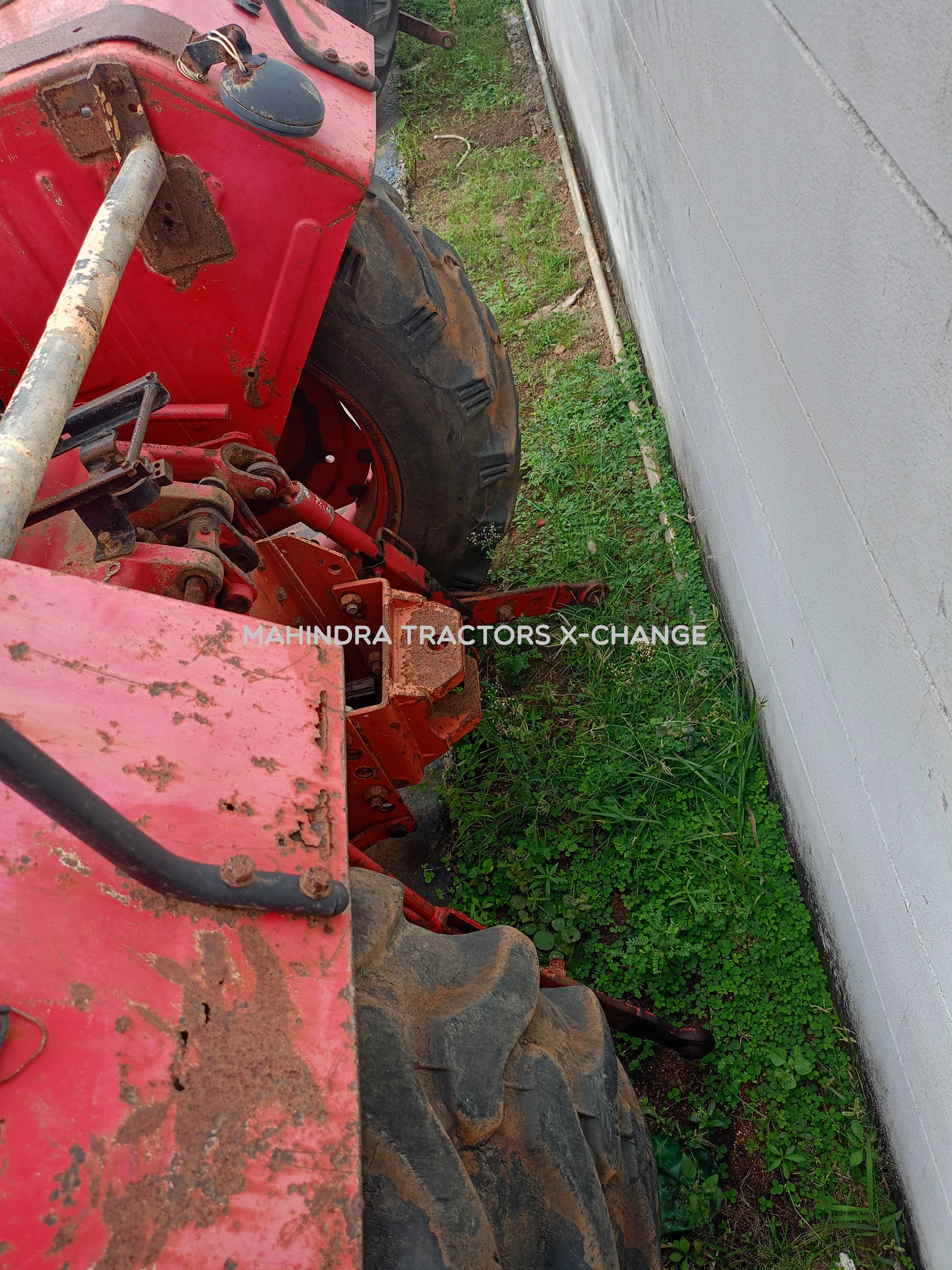 2015 Mahindra 575 DI-4