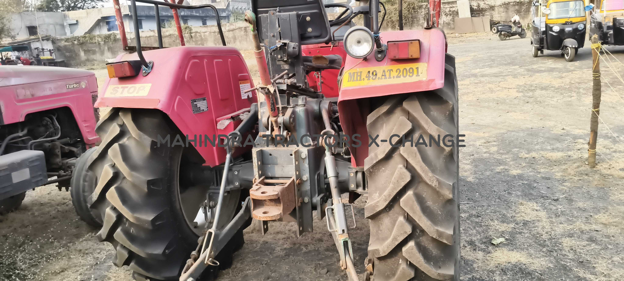 2018 Mahindra 585 DI NST-4