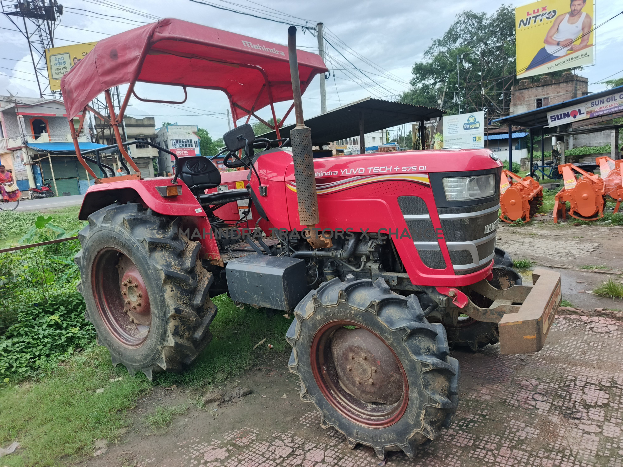2022 Mahindra YUVO TECH + 575DI-2