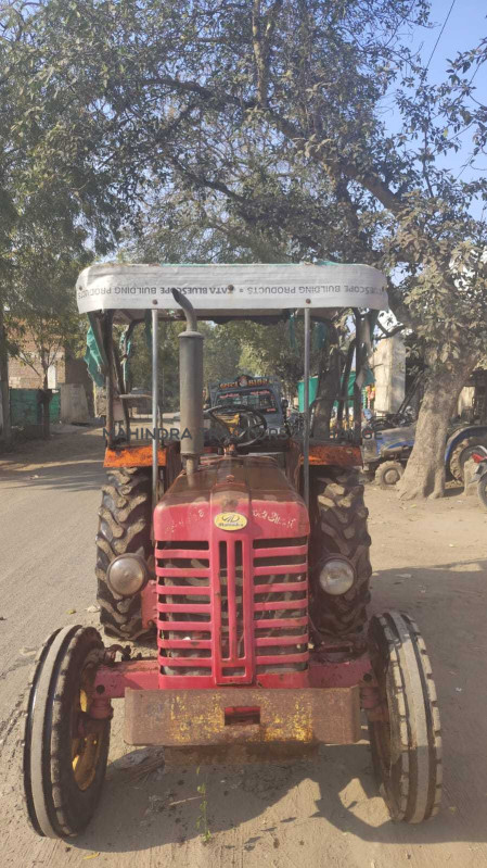 2002 Mahindra 275 DI BP-4