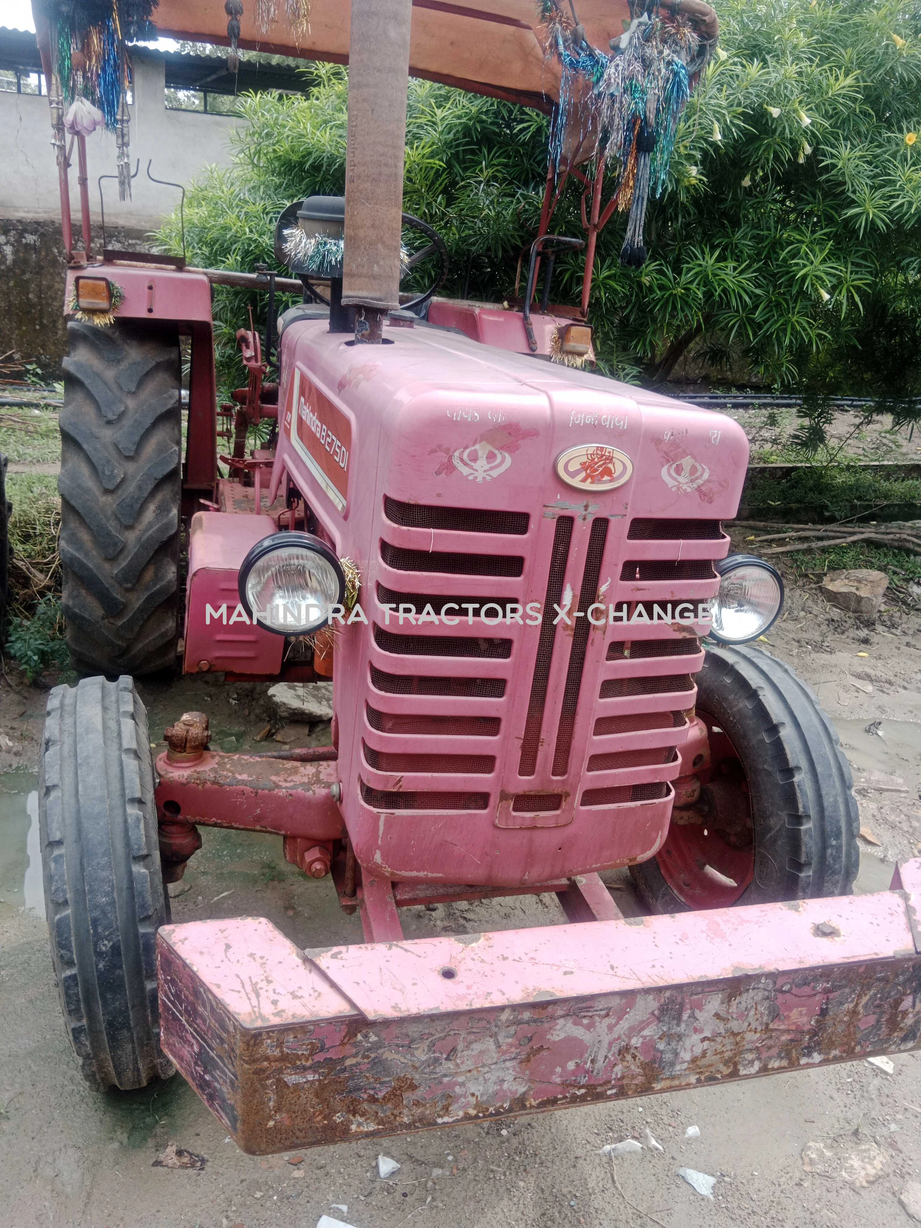 2011 Mahindra 275 DI TU-1