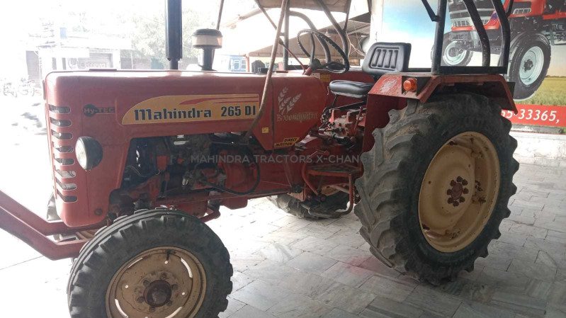 2000 Mahindra 265 DI-2