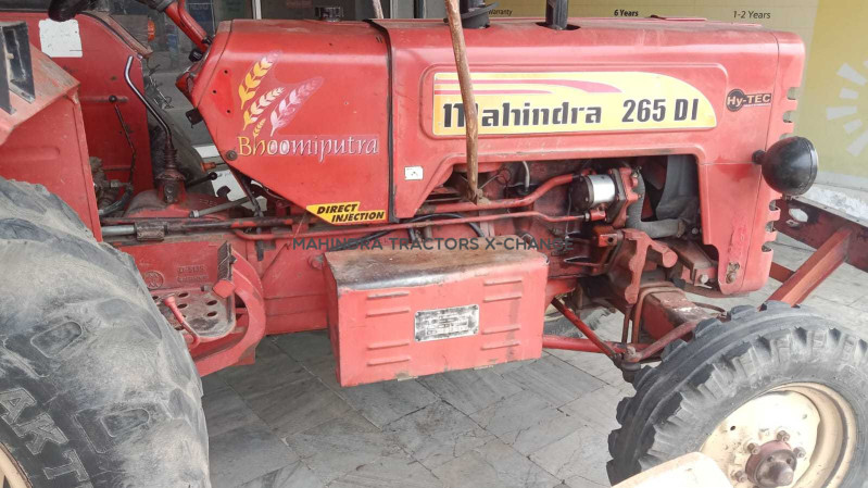 2000 Mahindra 265 DI-4