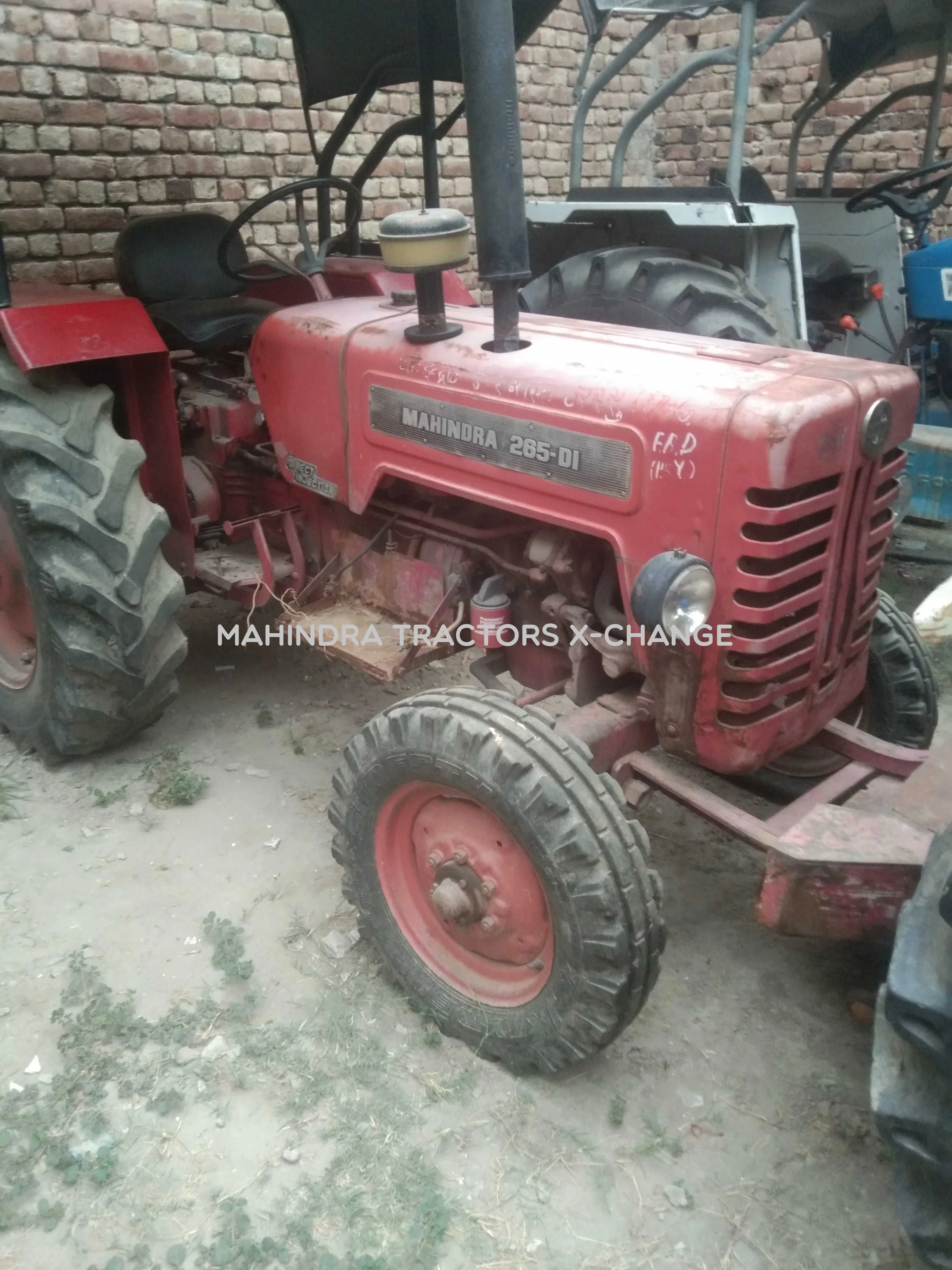 1999 Mahindra 265 DI-2