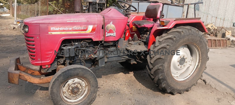 2018 Mahindra 585 DI NST-3