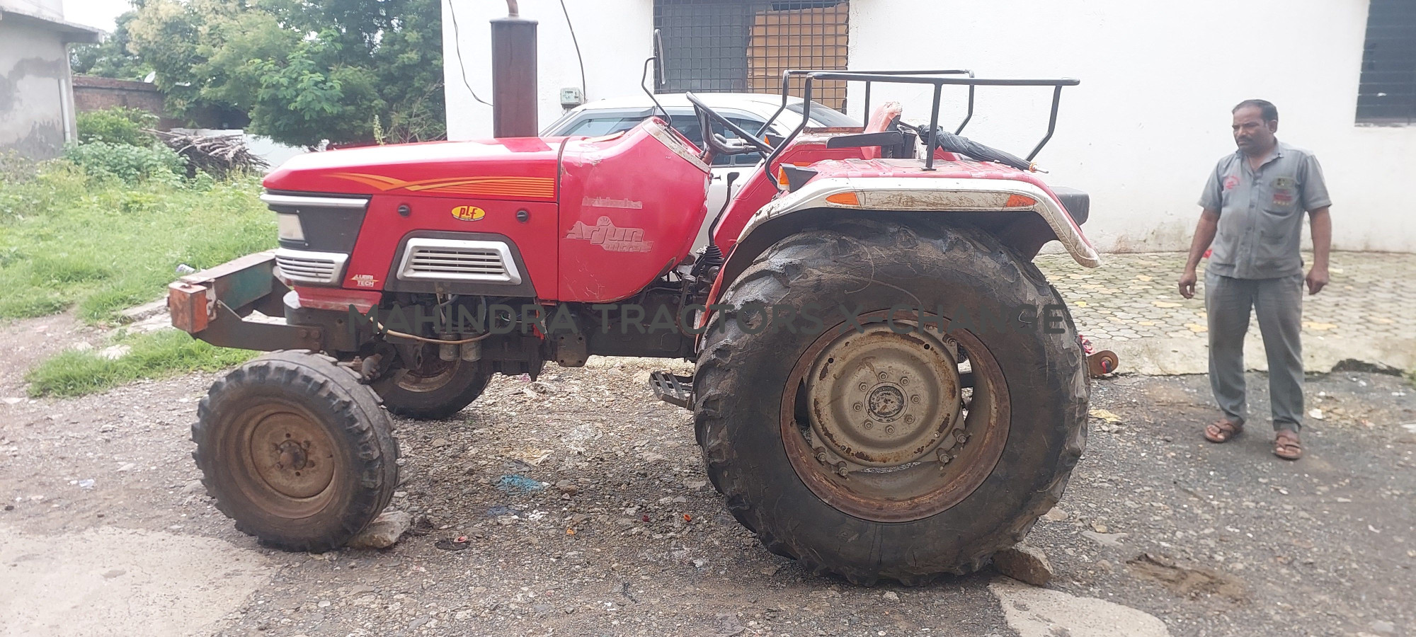 2014 Mahindra 555 ARJUN-3