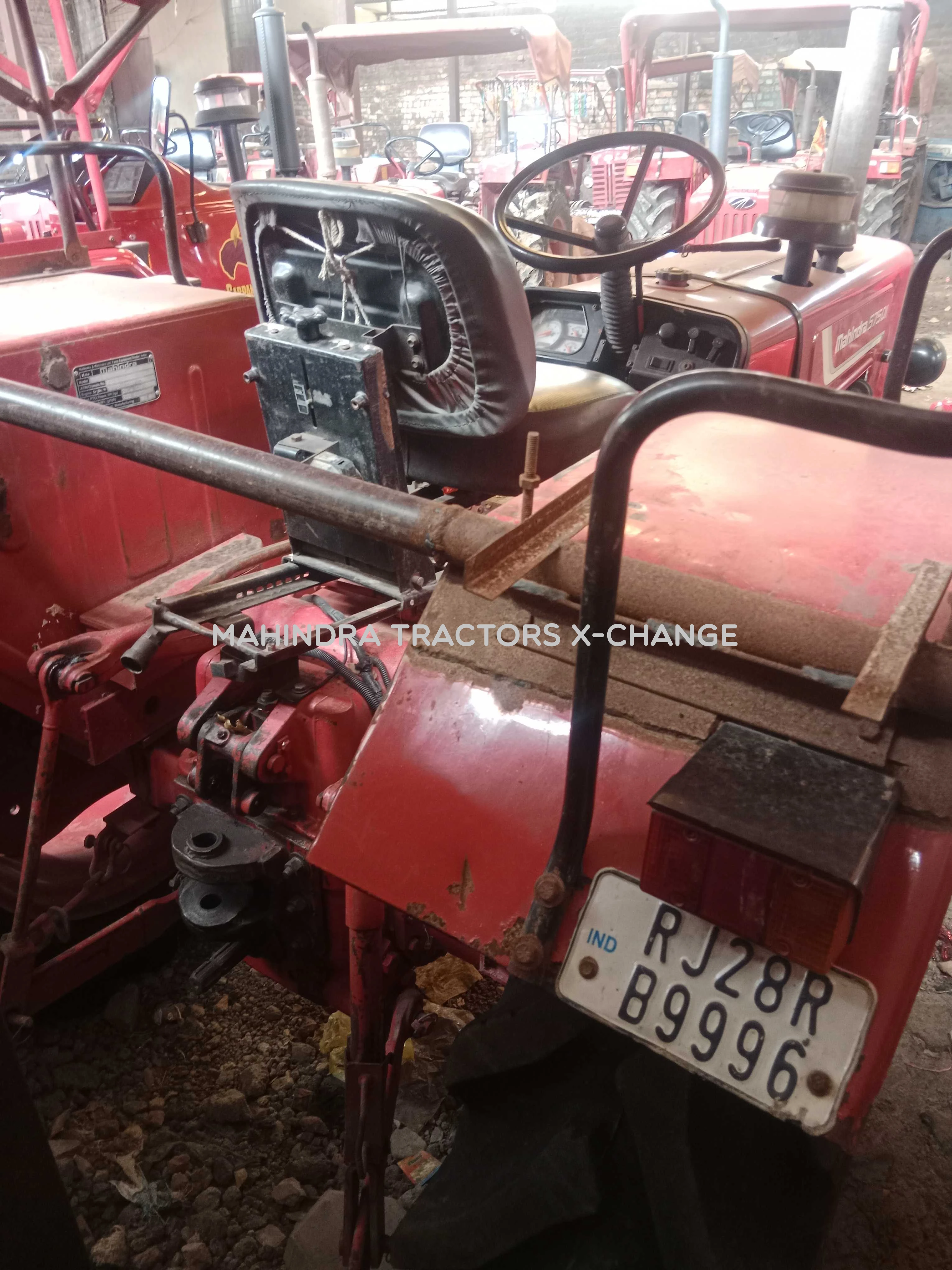 2017 Mahindra 575 DI-4