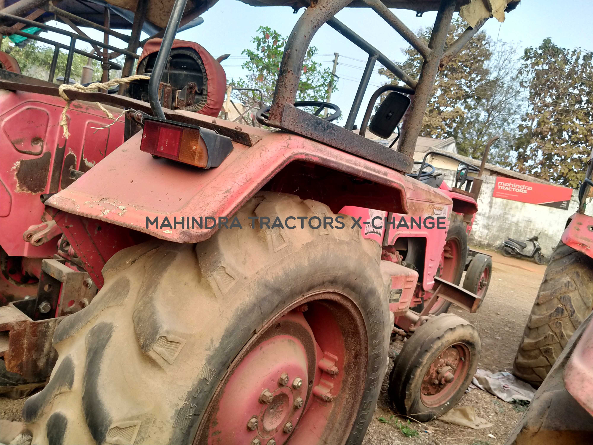 2011 Mahindra 295 DI Turbo-2