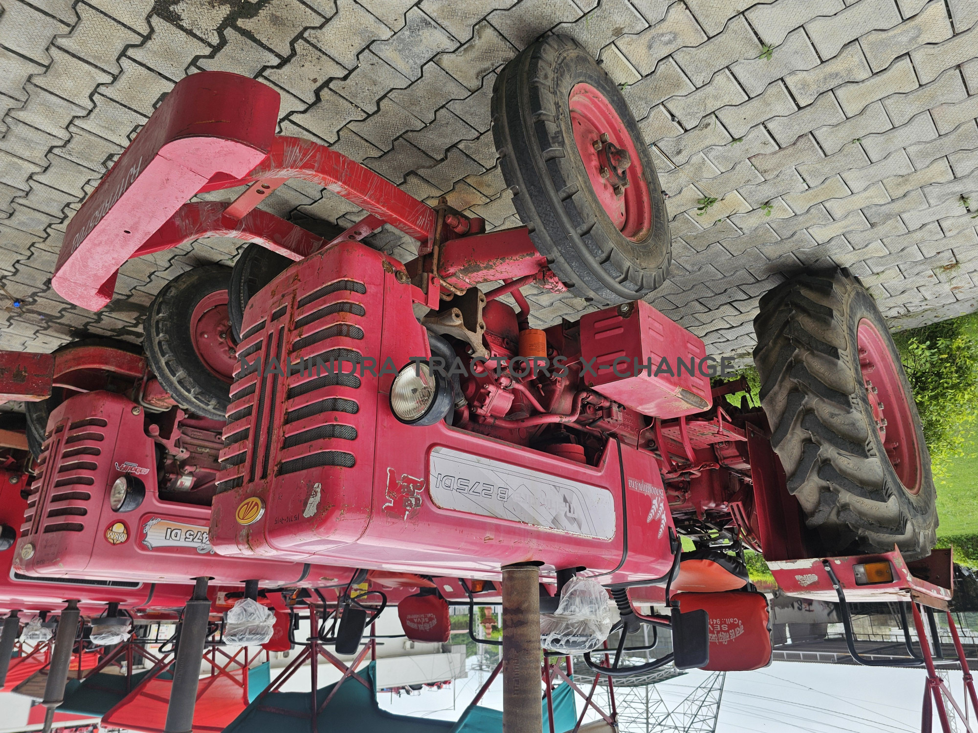 2015 Mahindra 275 DI BP-4